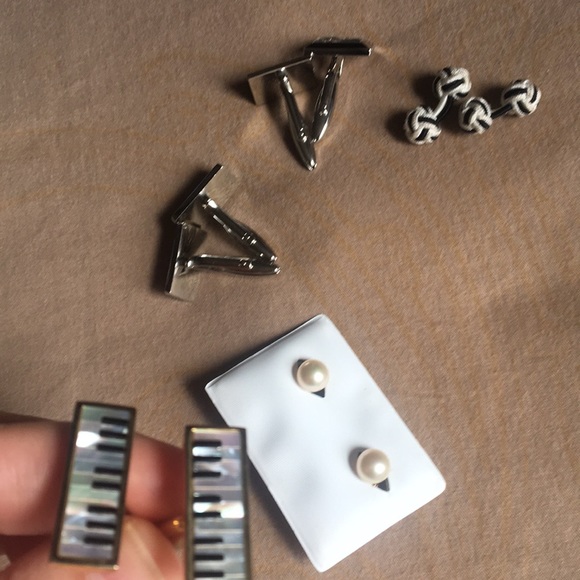 Set of five cuff links - Picture 3 of 8